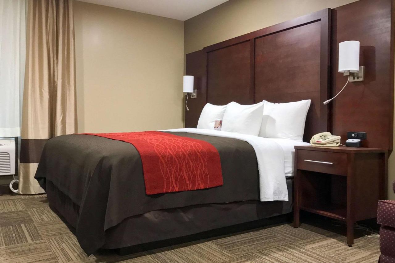Giles Hotel Inn And Suites Pulaski 외부 사진