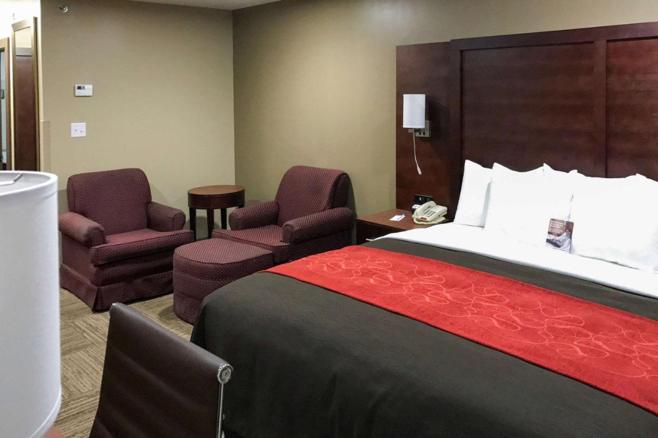 Giles Hotel Inn And Suites Pulaski 외부 사진