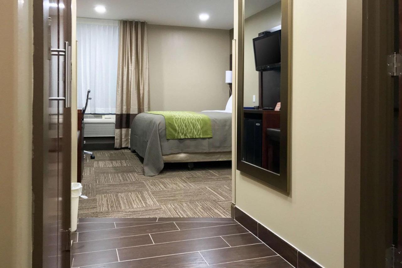 Giles Hotel Inn And Suites Pulaski 외부 사진