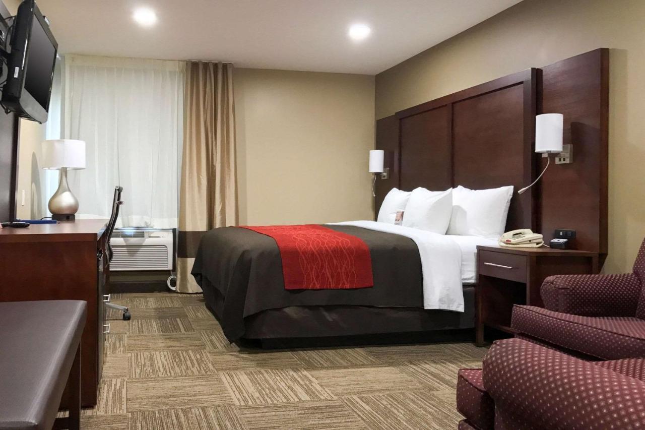 Giles Hotel Inn And Suites Pulaski 외부 사진