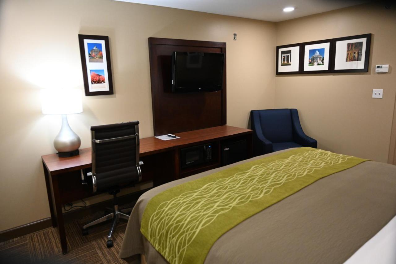 Giles Hotel Inn And Suites Pulaski 외부 사진