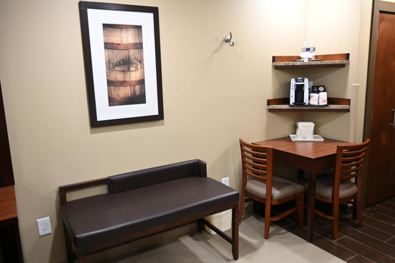 Giles Hotel Inn And Suites Pulaski 외부 사진
