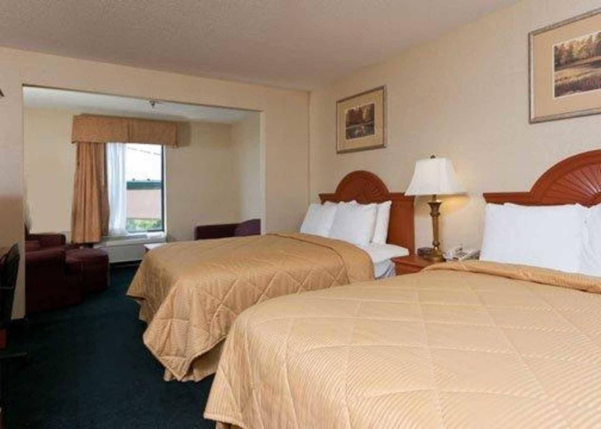 Giles Hotel Inn And Suites Pulaski 객실 사진